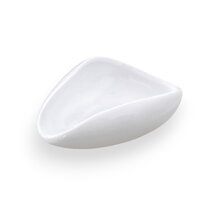 White Porcelain Tea Vessel